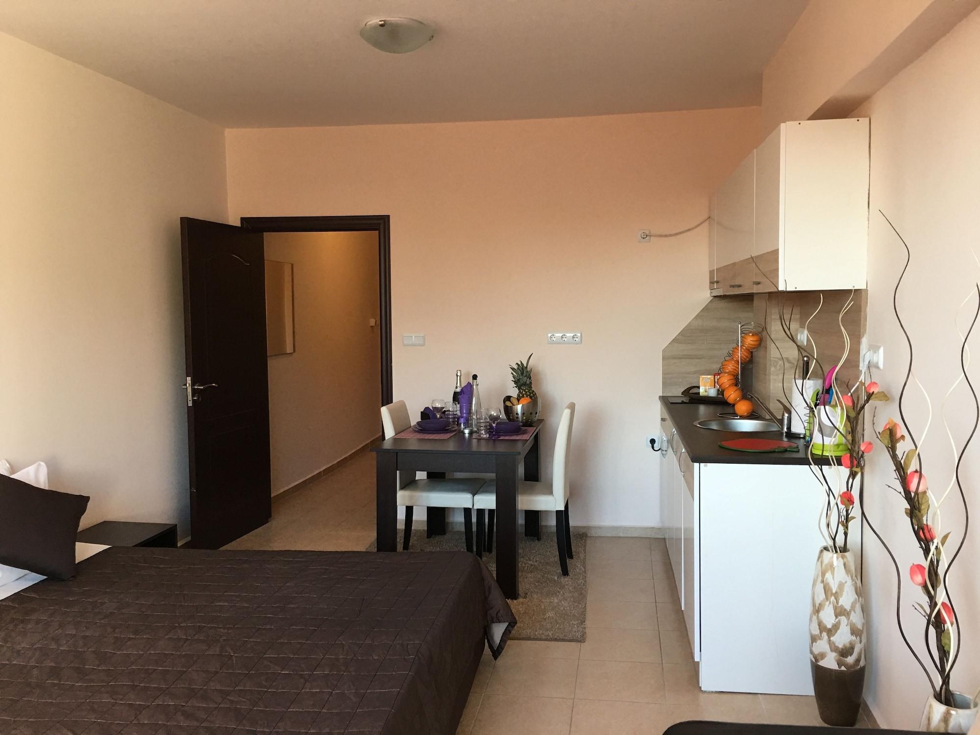 Beach Aparthotel Salt Lake Pomorie Exterior foto