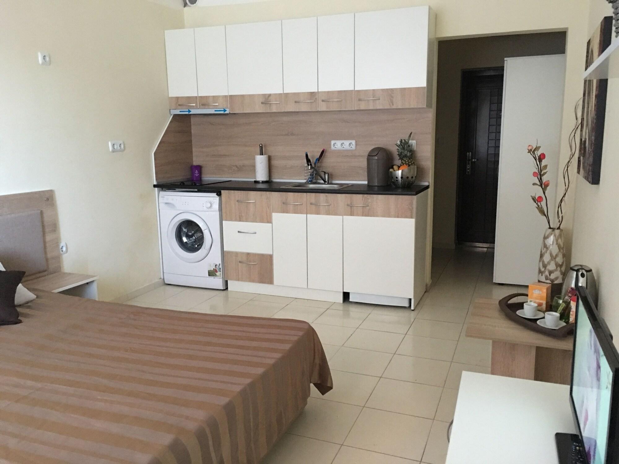 Beach Aparthotel Salt Lake Pomorie Exterior foto