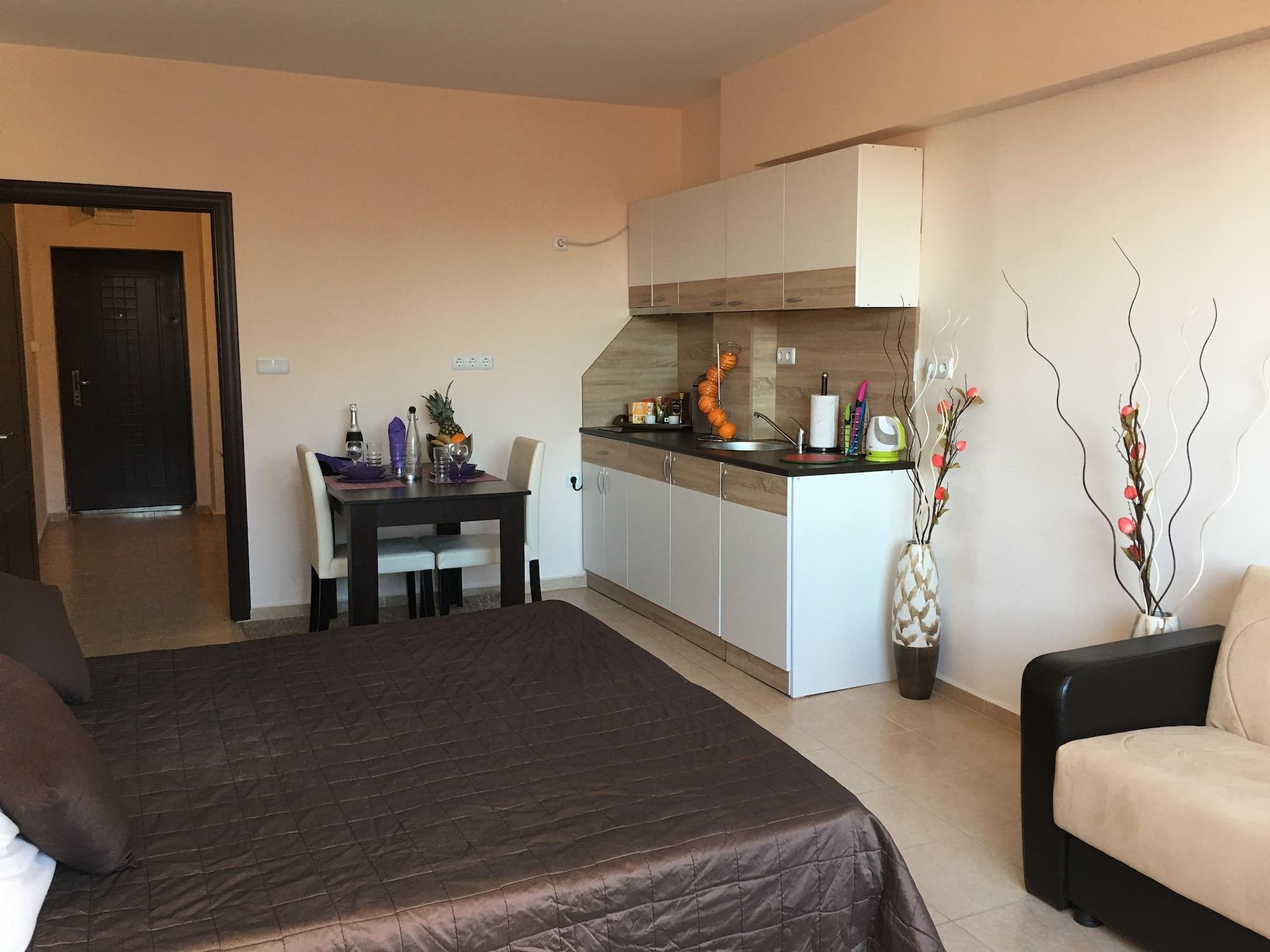 Beach Aparthotel Salt Lake Pomorie Exterior foto