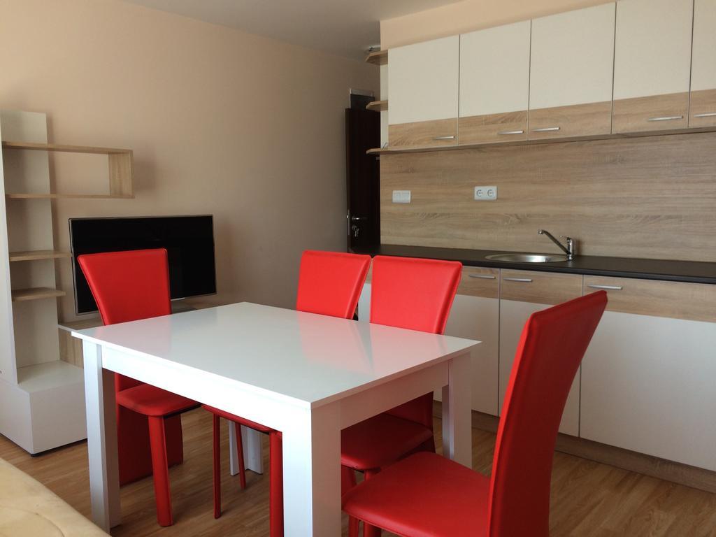 Beach Aparthotel Salt Lake Pomorie Exterior foto