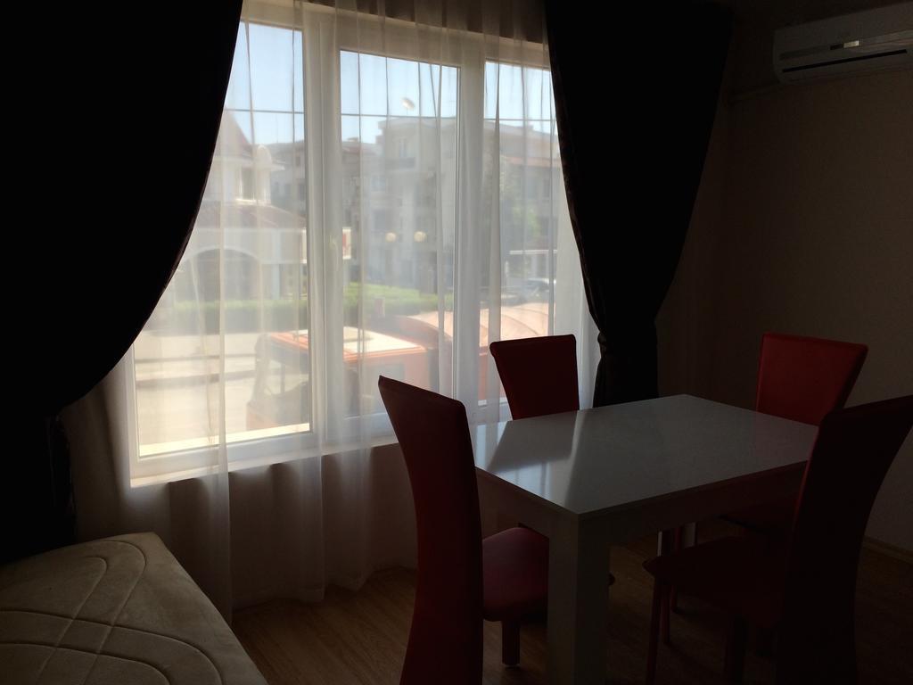 Beach Aparthotel Salt Lake Pomorie Exterior foto