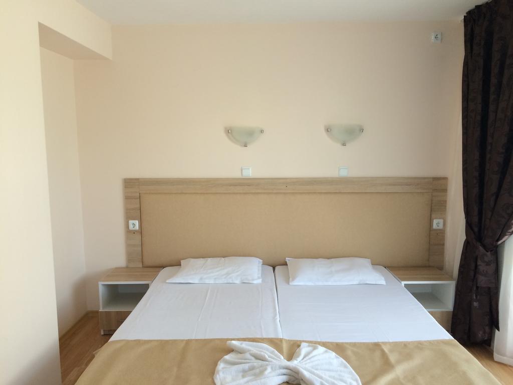Beach Aparthotel Salt Lake Pomorie Exterior foto